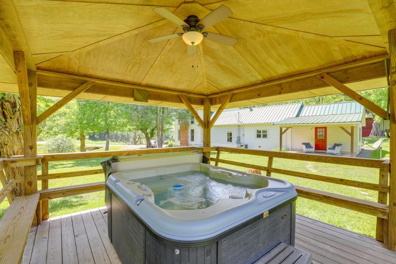 Marshall Cottage On 1895 Tobacco Farm With Hot Tub! Mars Hill Exterior photo